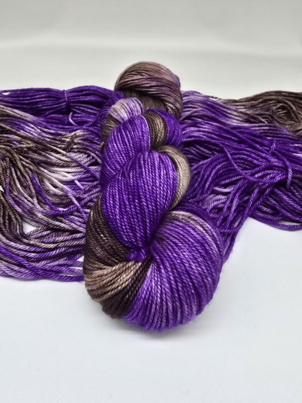 Ravenwood — Hand-Dyed Yarn | Charmed Comforts